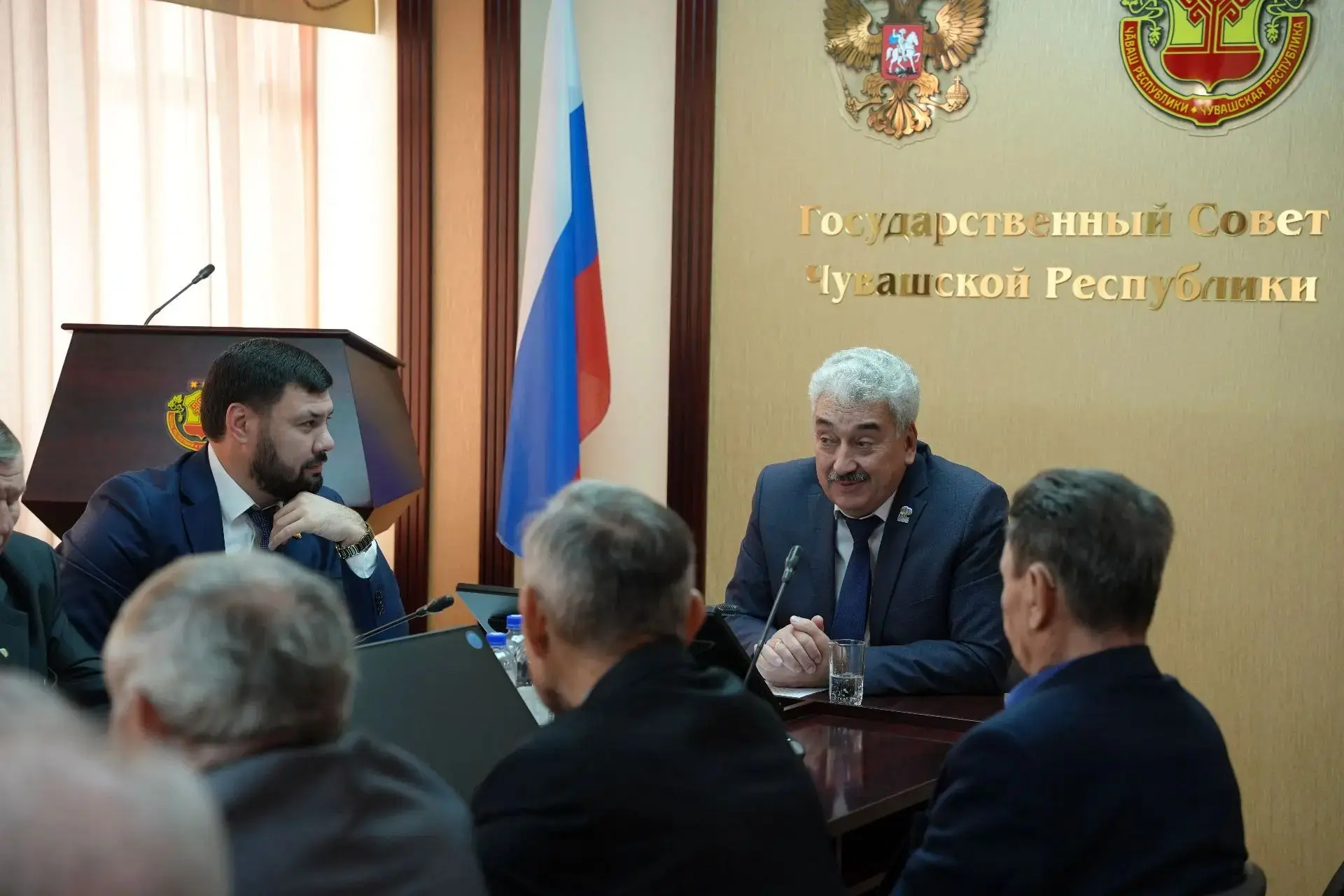 Председатель Госсовета Чувашии Леонид Черкесов вместе с председателем Комитета по аграр...