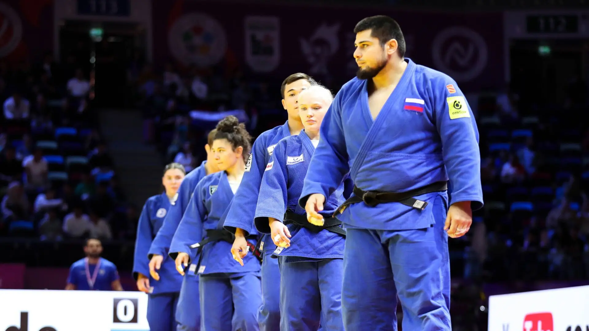 Сборная России по дзюдо завоевала серебро в командном турнире на чемпионате мира в Баку...