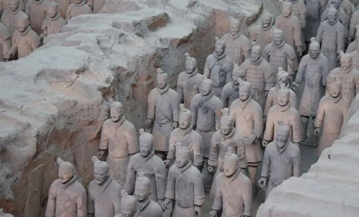 🇨🇳 2200-ЛЕТНЯЯ ГРОБНИЦА В КИТАЕ СКРЫВАЕТ РТУТНУЮ РЕКУ