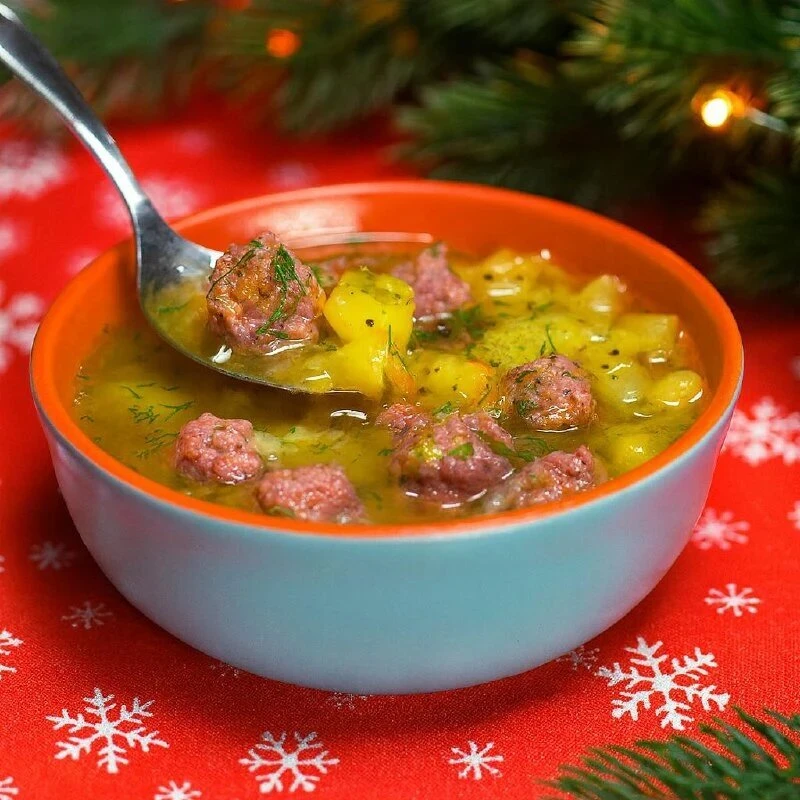 🍲 Суп с фрикадельками (за 30 минут)