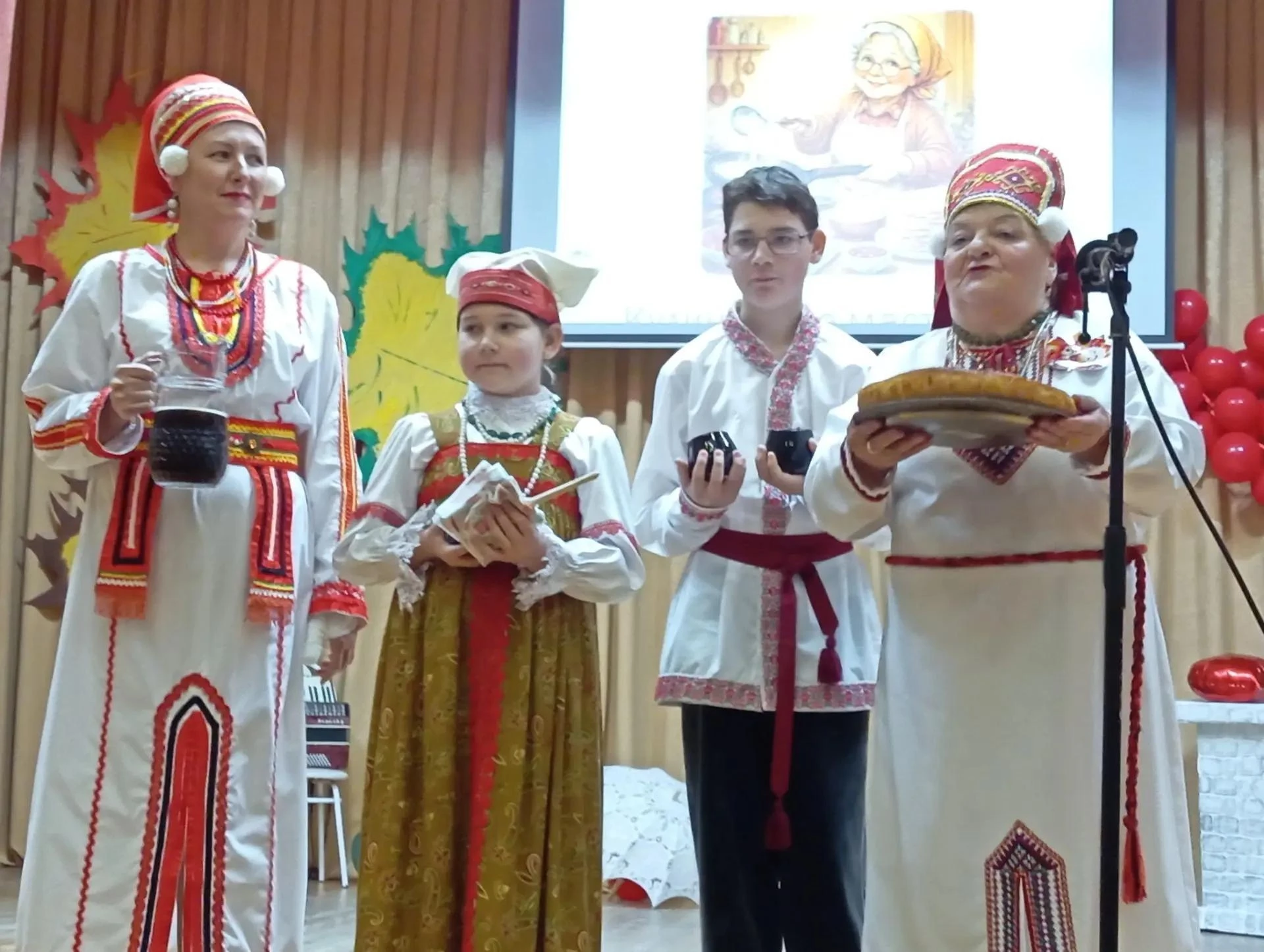В Ундорах прошёл конкурс «Хранительницы традиций»: истории, рукоделие и национальные блюда