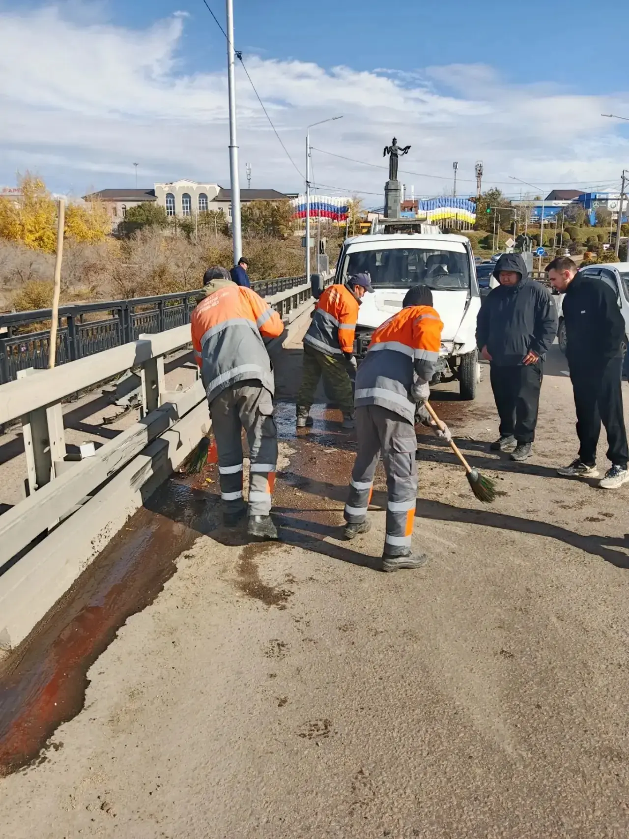 Оперативно устраняем последствия аварии на Селенгинском мосту
