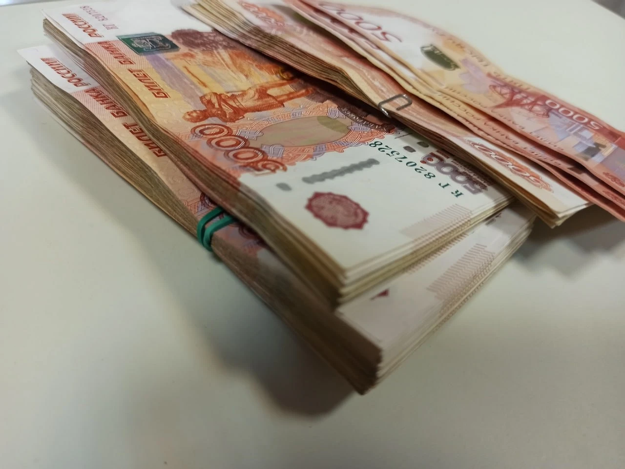👛Жительница Ивановской области обогатила мошенников на 6,5 млн рублей