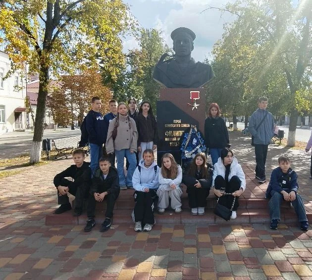 Сегодня учащиеся 7Г класса в сопровождении классного руководителя побывали на экскурсии...