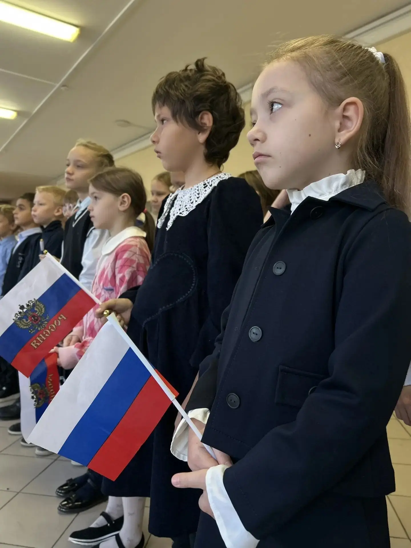 ✨ Сегодня в нашей школе прошла особенная линейка!