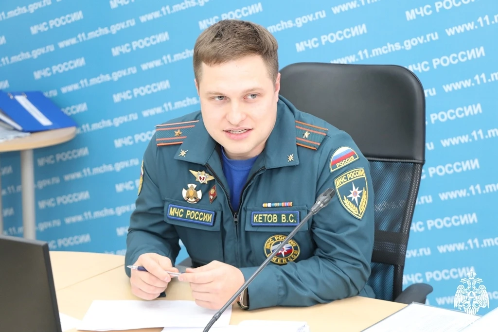 Диалог молодёжи и ветеранов службы.