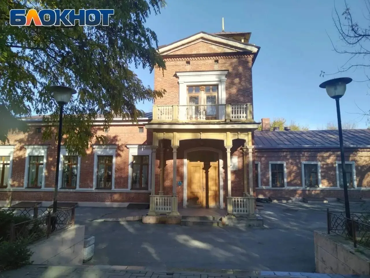 Чехов мечтал о доме Чайковского, а власти Таганрога обещают сделать его поэтапно
