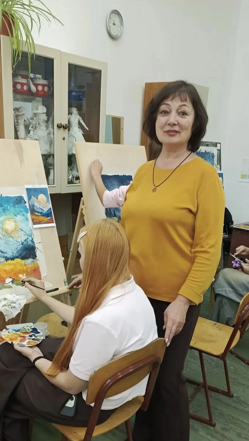 🖌️ Рисовать кистью — привычно. А вот мастихином — это уже вызов!