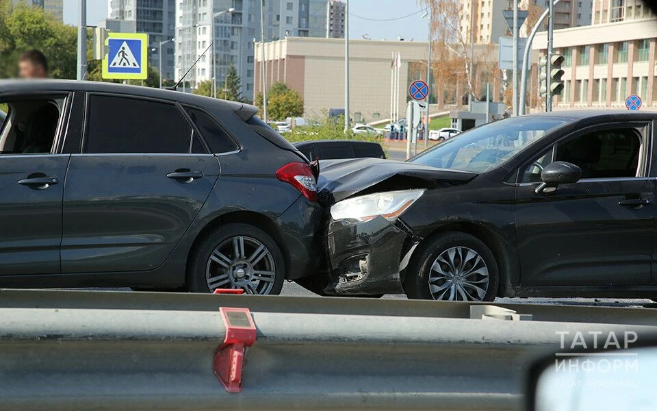 Названы самые аварийные перекрёстки Казани