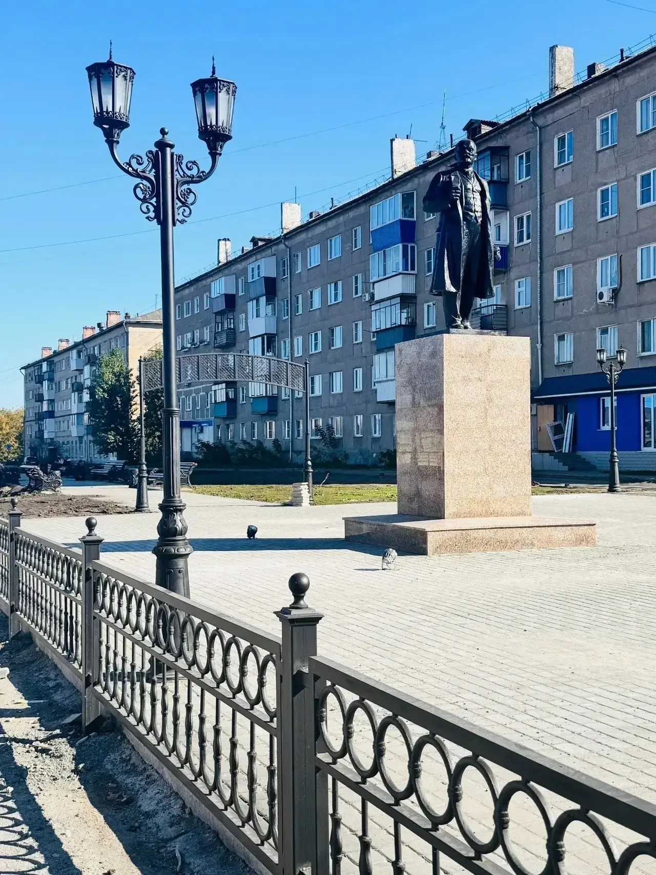 Первый этап реконструкции сквера