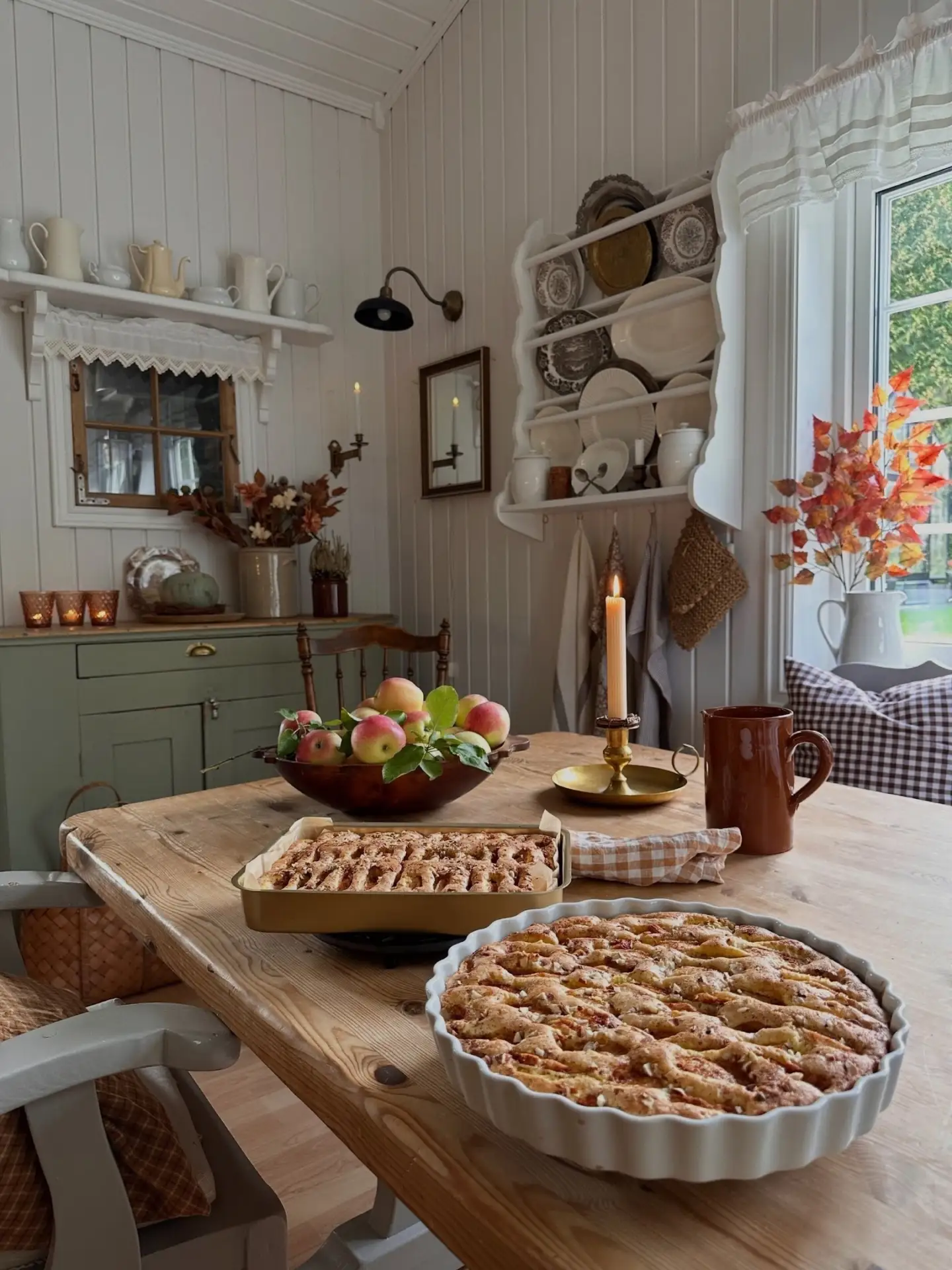 Осень и яблоки неразделимы… 🍃🍎🍂 Столько вкусных блюд можно приготовить из этих восхи...