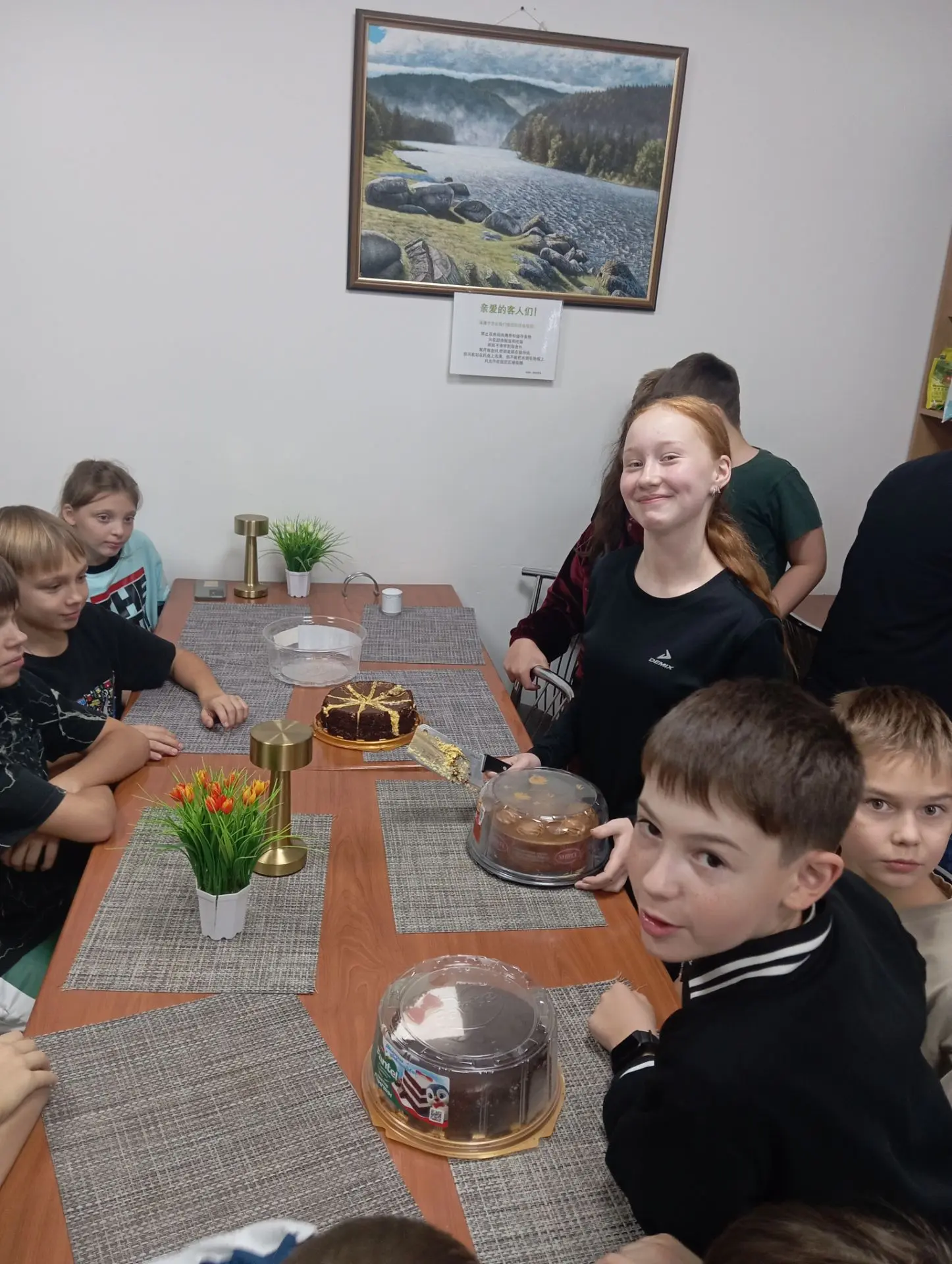 А ещё у нас сегодня особенный день — день рождения отмечает наша спортсменка Анна Крыло...