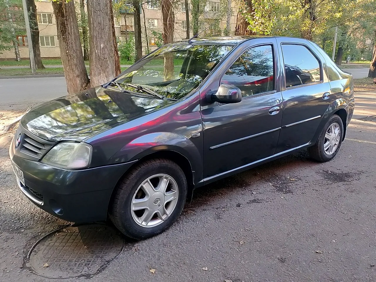 В продаже Рено Логан