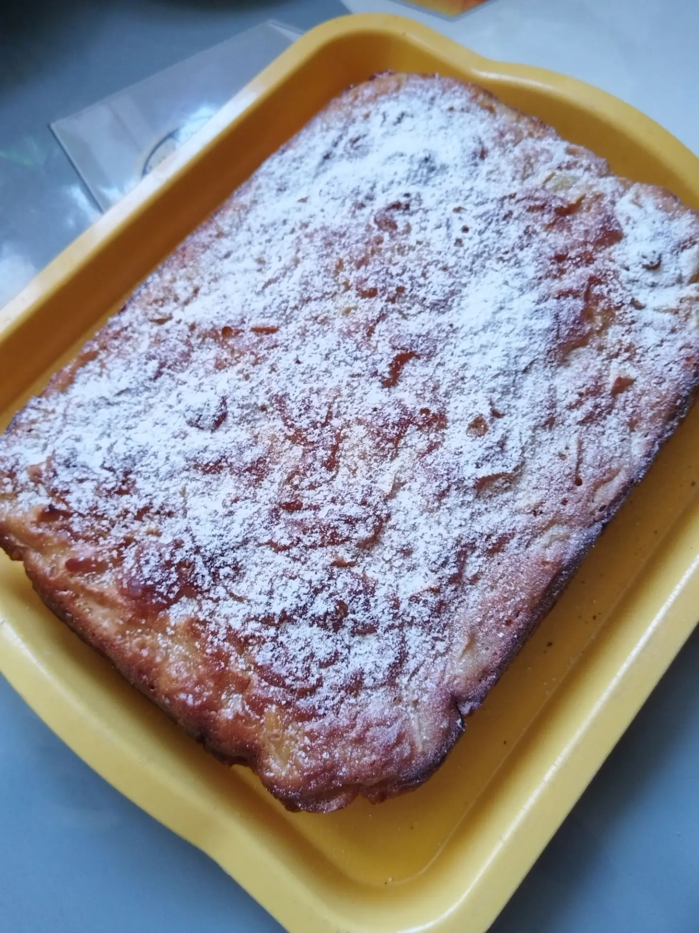 Шарлотка на кефире