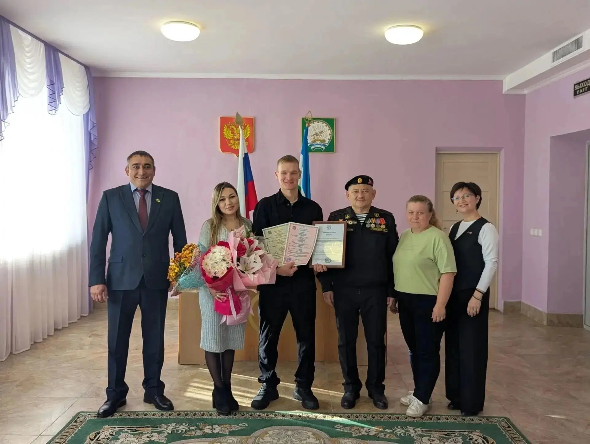 Сегодня в нашем отделе ЗАГС произошло по-настоящему знаковое и трогательное событие. Св...