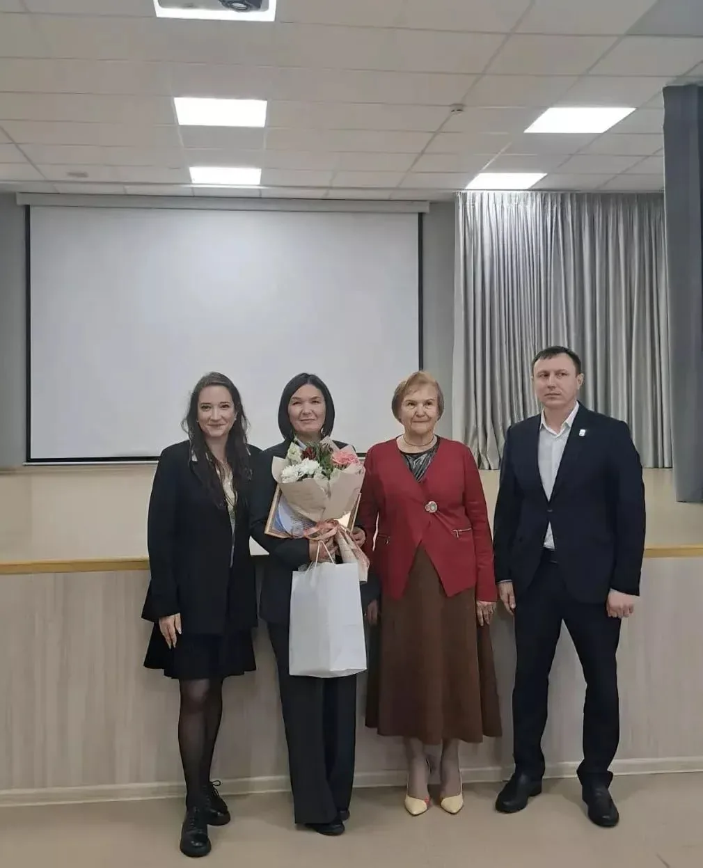 🏆 Директор школы из Кукморского района победила в республиканском конкурсе