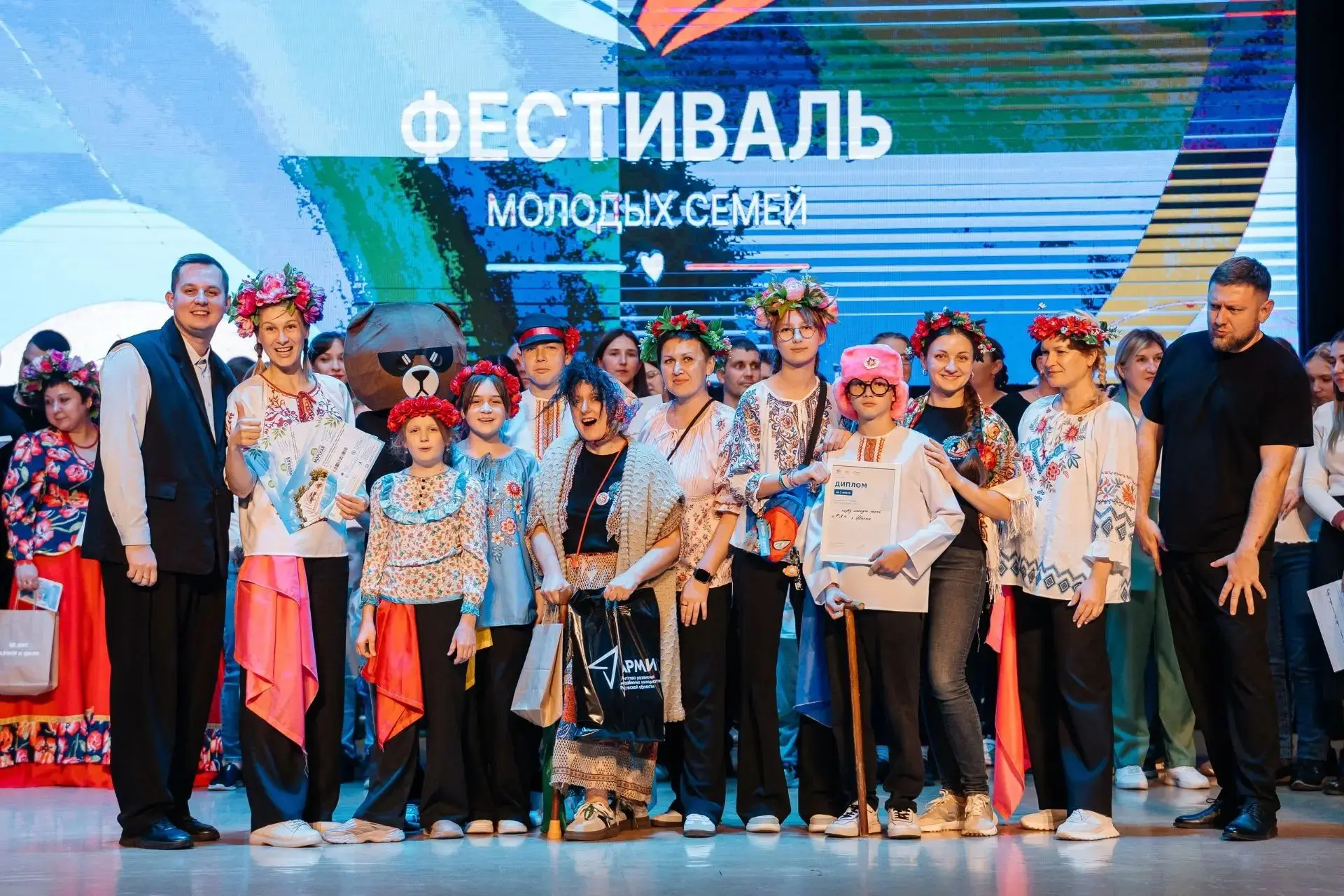 🏆 «7Я» — дважды лучший: клуб из Шахт вновь покорил фестиваль молодых семей!