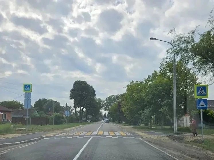 🚸 На дороге Белореченск — Апшеронск возле школы установили недостающие знаки и «лежачи...