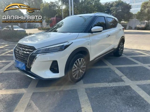 🚗 Nissan Kicks Fashion Edition