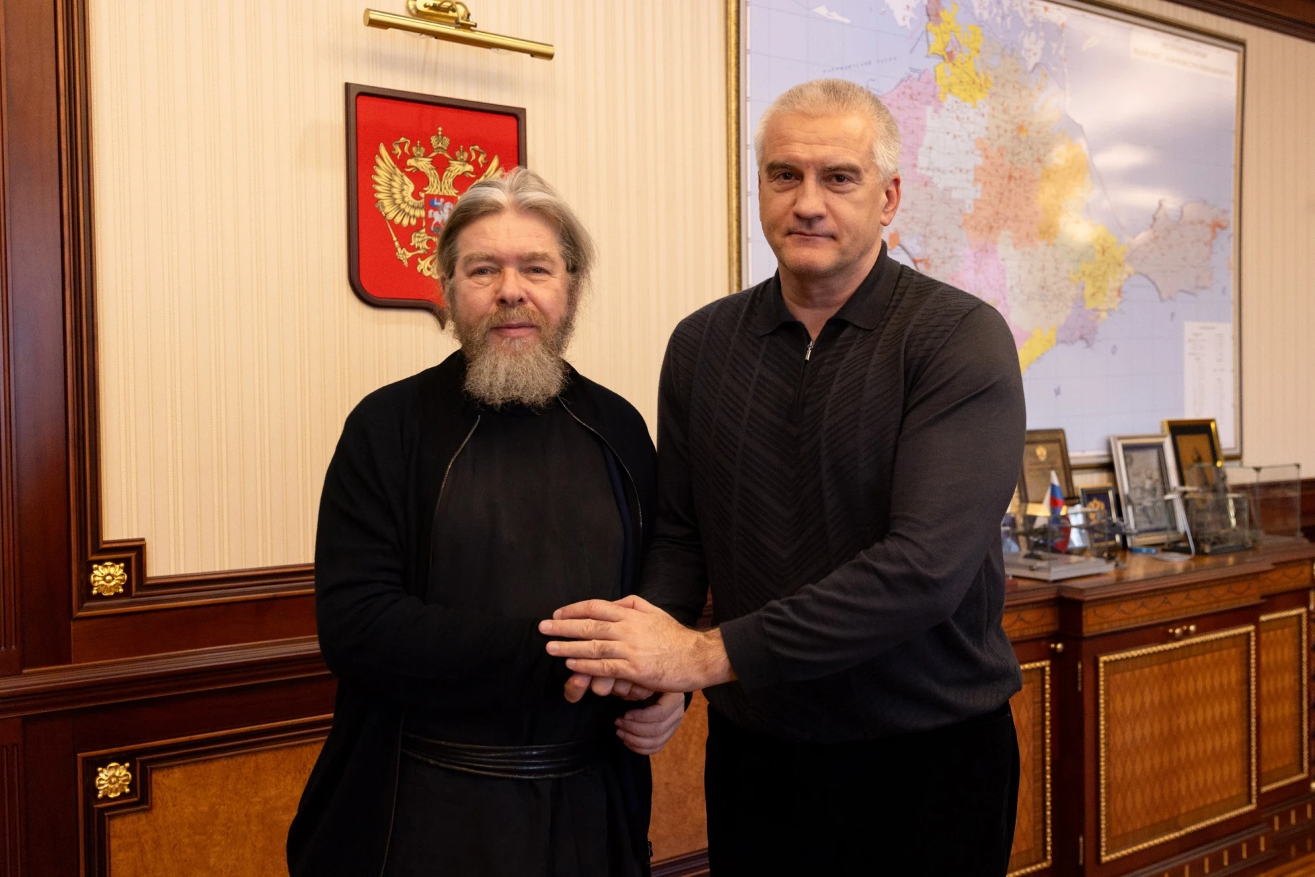 📋 Глава Крыма поздравил митрополита Тихона с днём тезоименитства