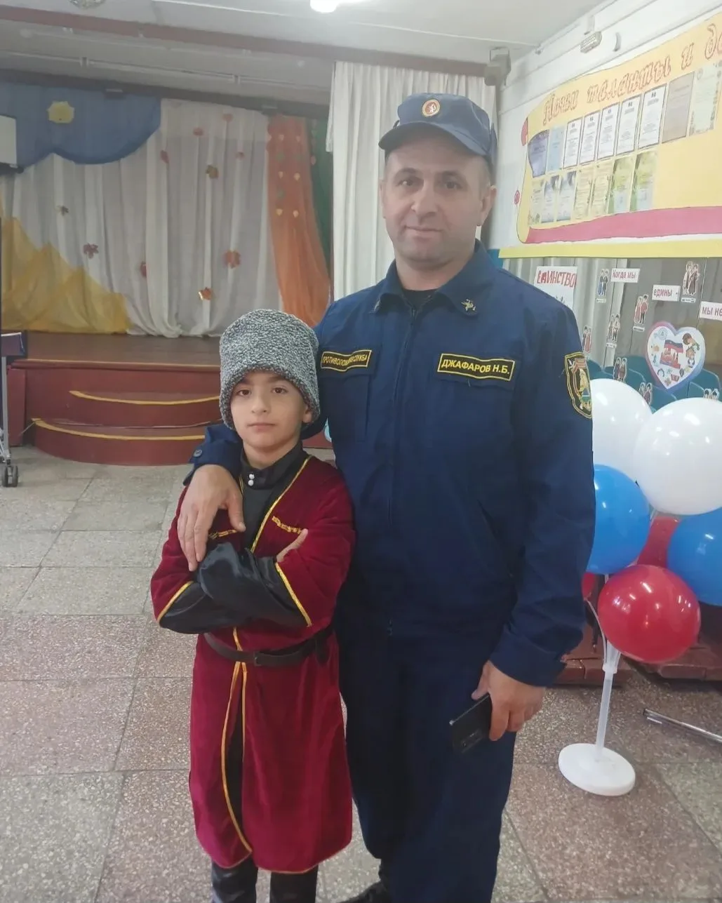 Джафаров Наиль из 1 а класса участвует в акции"Герой моей семьи!" Папа - Джафаров Наим ...