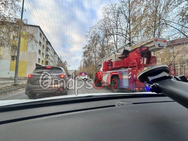 Поликлиника в районе губкина