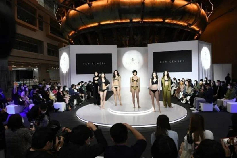 👙 Хотите найти поставщиков для белья и купальников в Китае? Едим в Шанхай