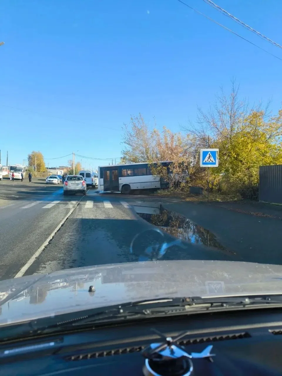 Водитель, на которого наехал автобус, к сожалению, погиб
