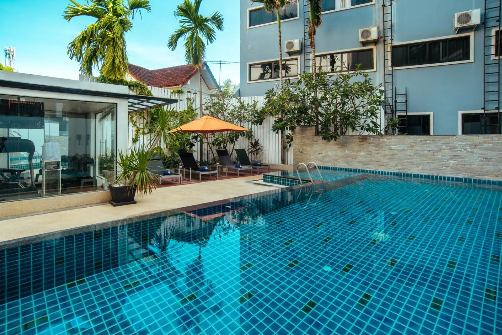 🏠 Harmony patong hotel 3⭐️