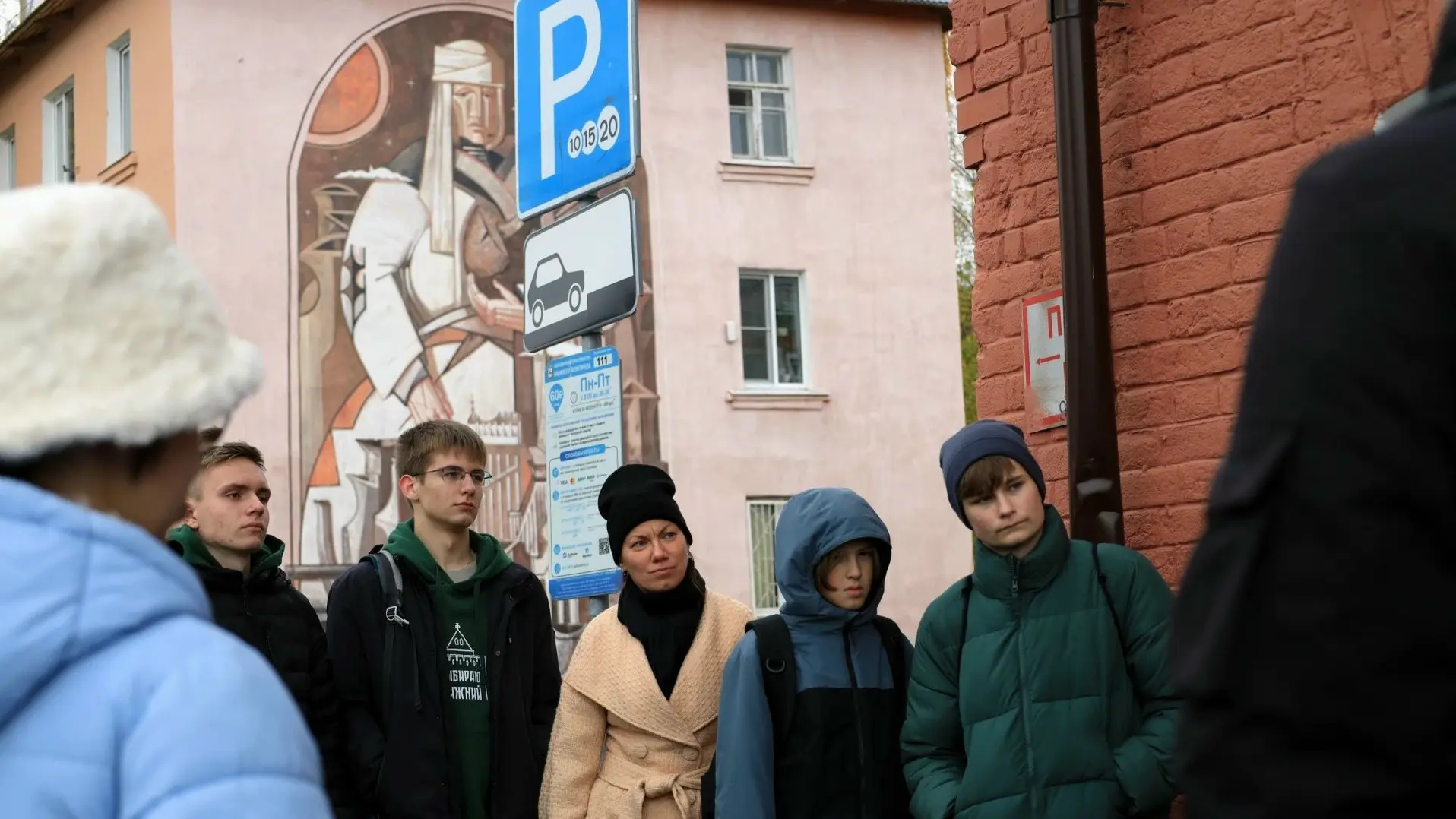 Прогуляемся с пользой! Нижегородские школьники проведут экскурсии по горьковским местам 📍