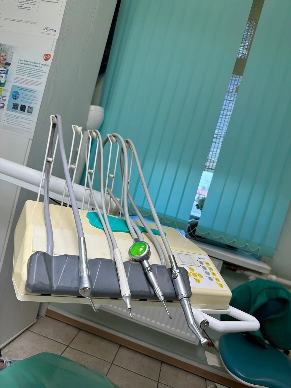👉 Если зубная боль не беспокоит, но вы давно не были у стоматолога