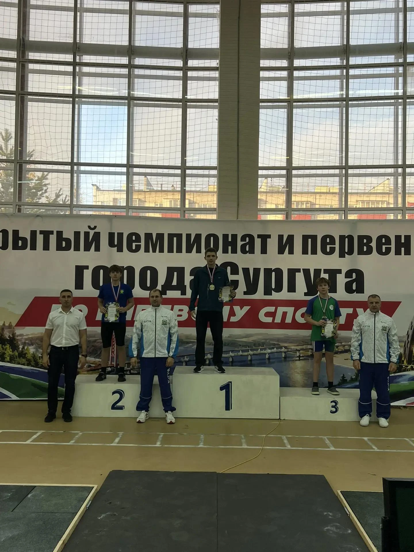 На базе нашей школы началось открытое первенство и открытый чемпионат города Сургута по...