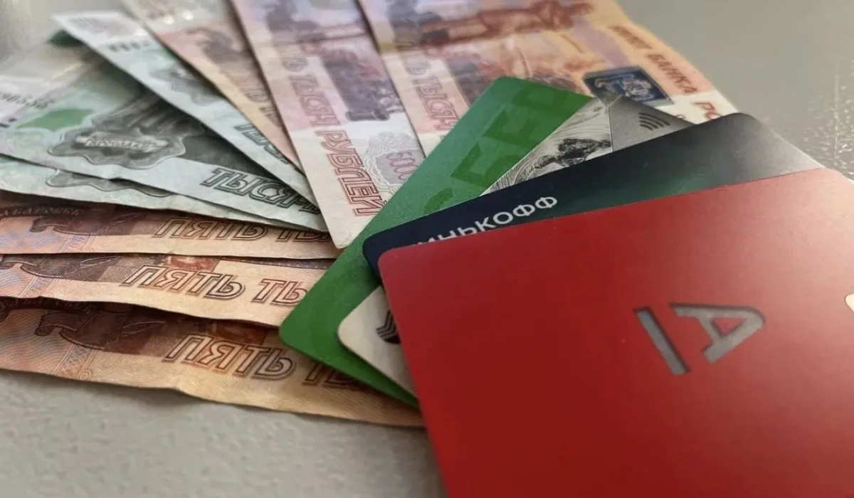 Студент из Хакасии продал банковские карты мошенникам за 10 тысяч и получил срок