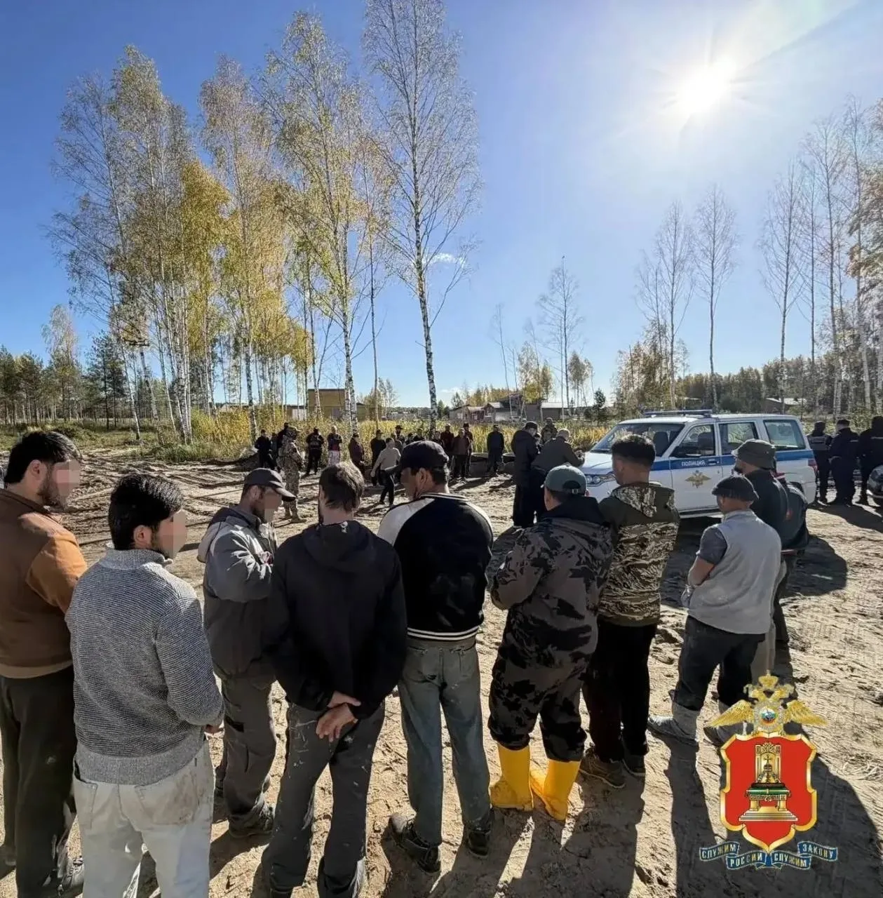 🚔 Массовая проверка мигрантов прошла в коттеджном поселке под Тверью