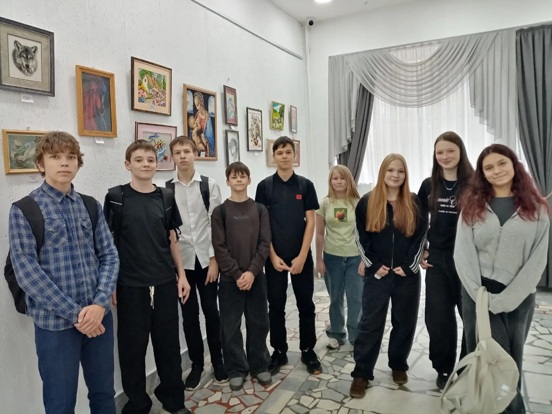 🔸️Учащиеся 8 "А" и 8 "М" классов стали участниками Классной встречи «Киномост: разноцв...