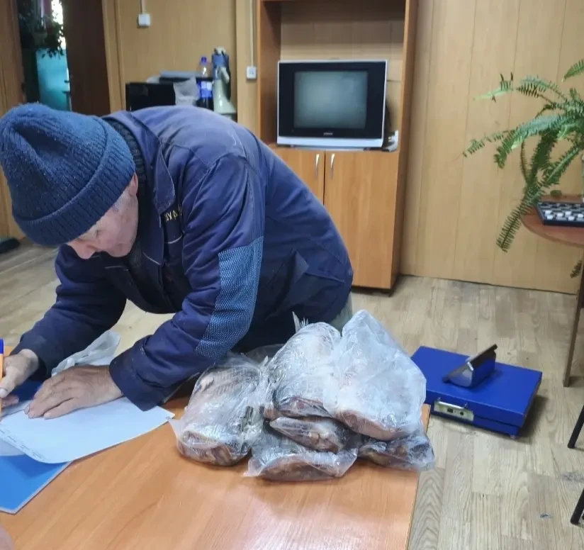 Жители Среднеколымского улуса отправили 120 кг юколы в поддержку СВО