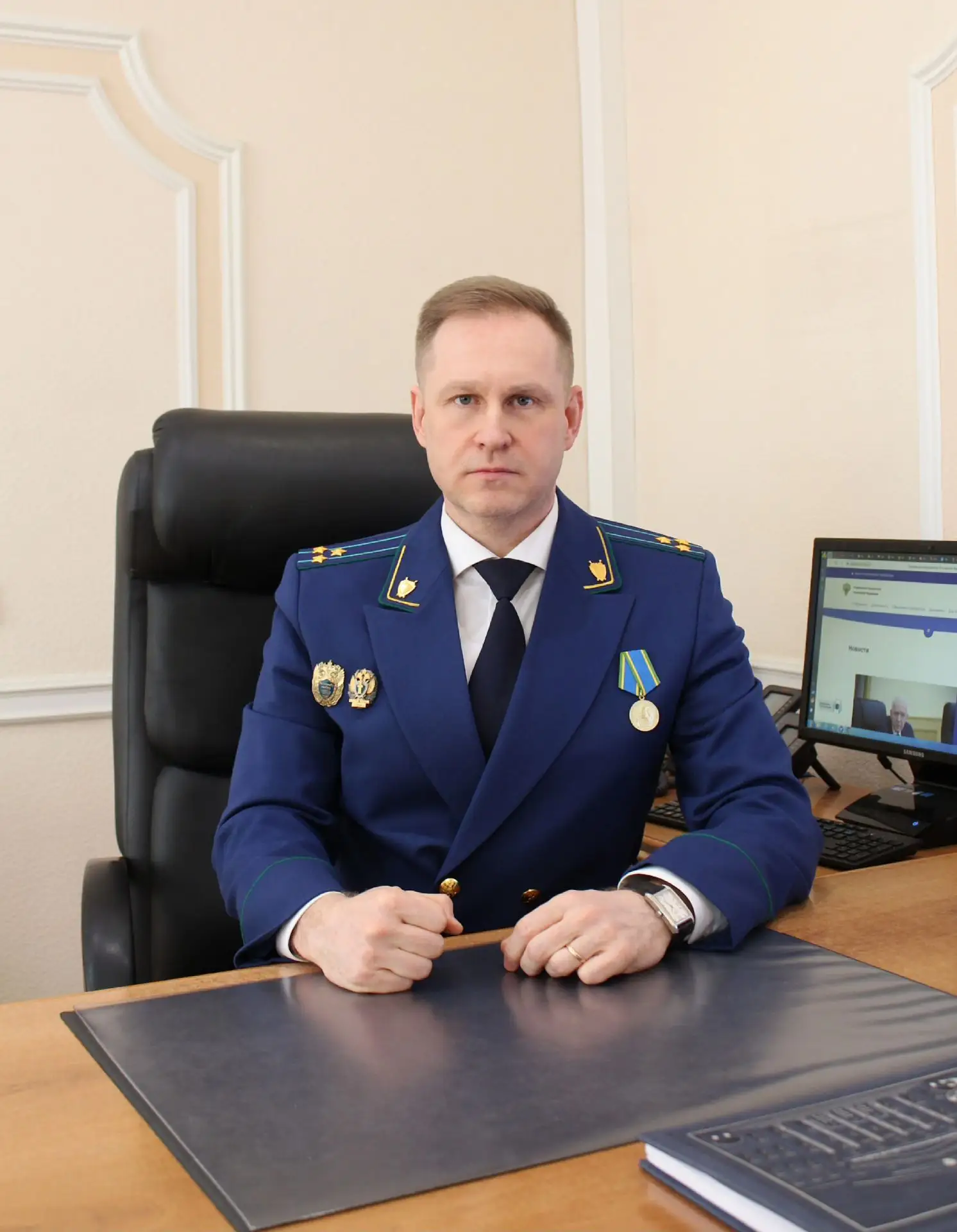 ЗАМЕСТИТЕЛЬ ПРОКУРОРА УДМУРТСКОЙ РЕСПУБЛИКИ ВИТАЛИЙ КОЛЕСОВ ПРОВЕДЕТ ПРИЕМ ЖИТЕЛЕЙ ДЕБЕ...