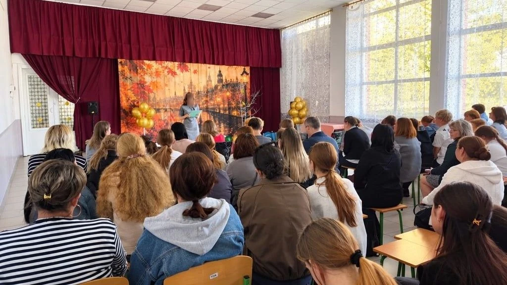 Сотрудники Меловского филиала УИИ регионального УФСИН провели лекции по профилактике пр...