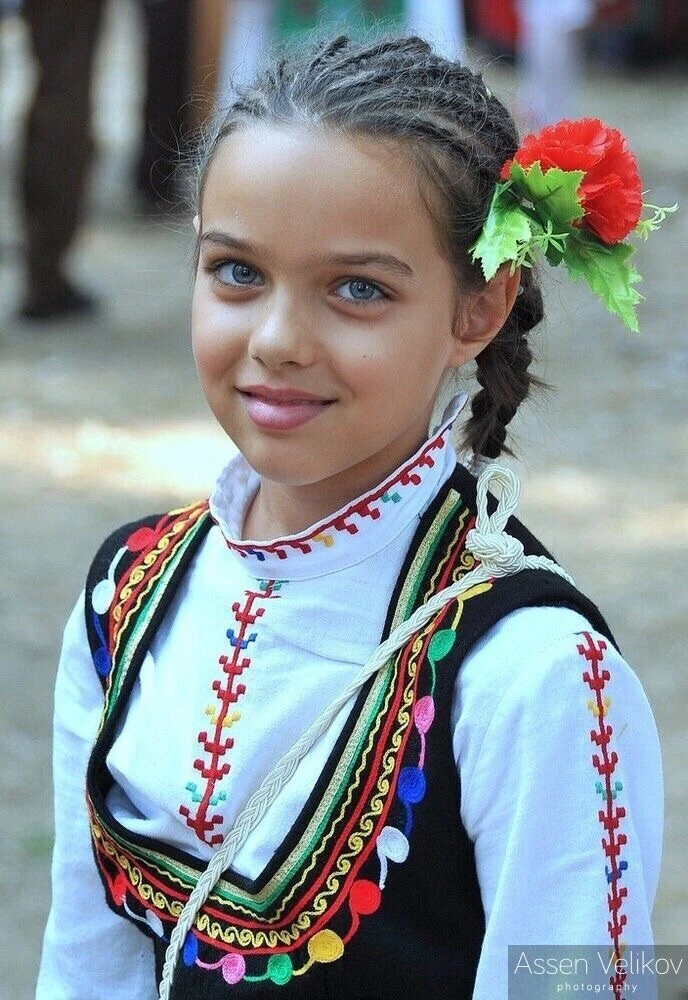Болгарская девочка