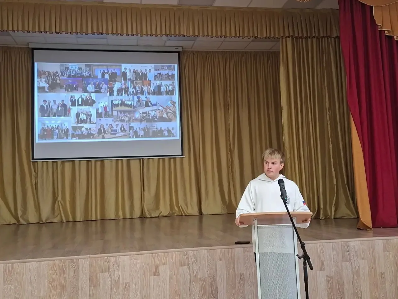 Продолжаю серию визитов в общеобразовательные учреждения! 🏫 Сегодня моим пунктом назна...