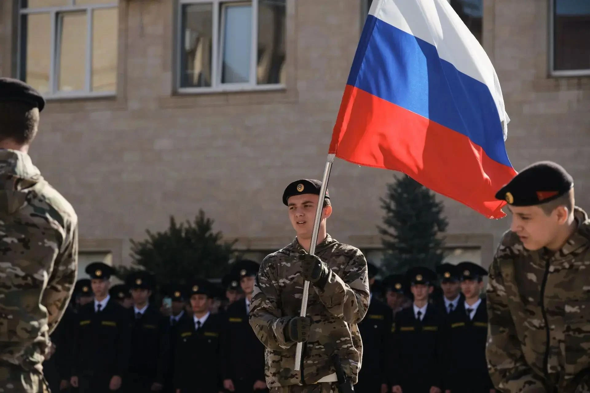 🎉 «Гордость и честь: воспитанники Астраханского СУВУ на церемонии „Посвящение в курсан...