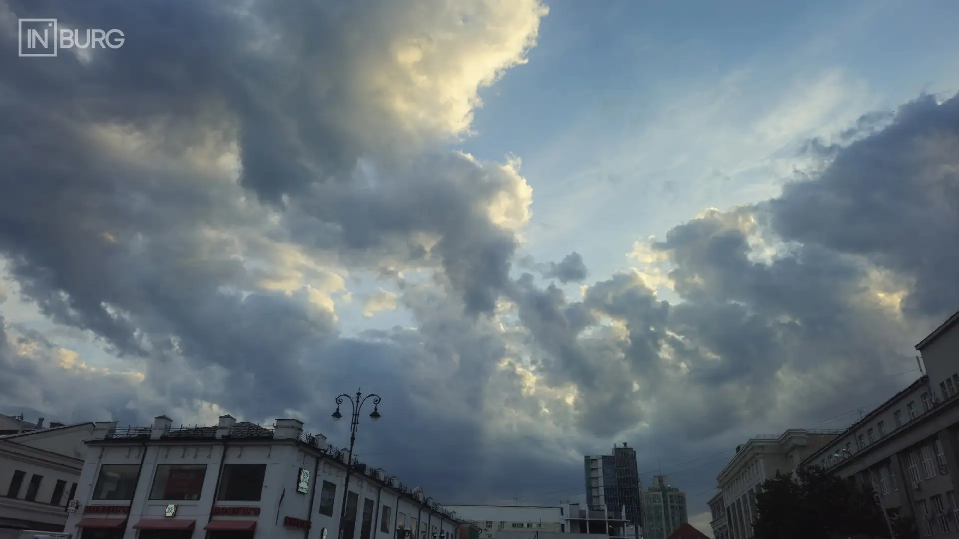 Доброе утро, Екатеринбург! Нас ждут теплые деньки🌦