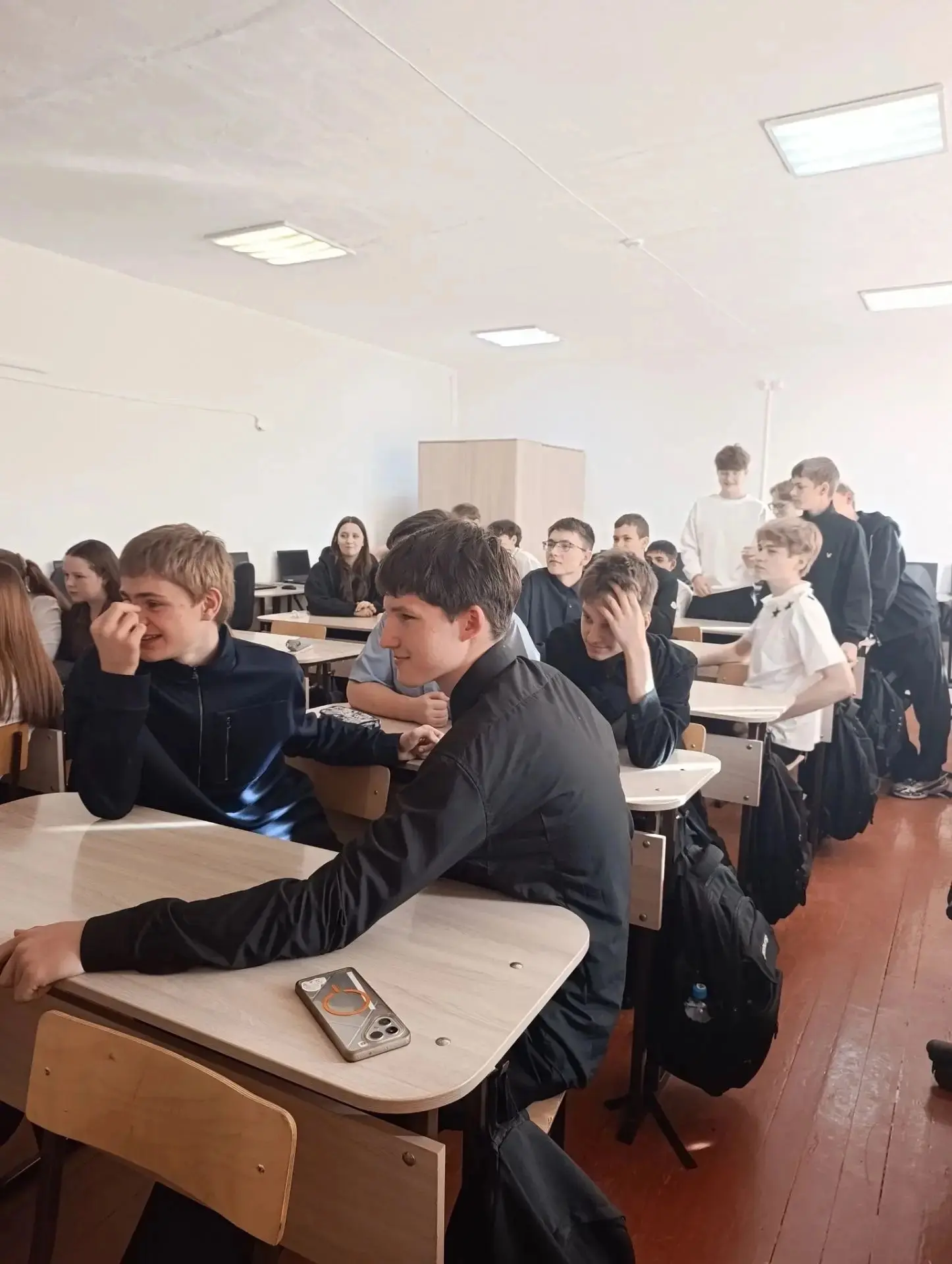 ⭐️ 9 октября в МБОУ СОШ № 1 города Тулуна для учеников прошло профилактическое занятие,...