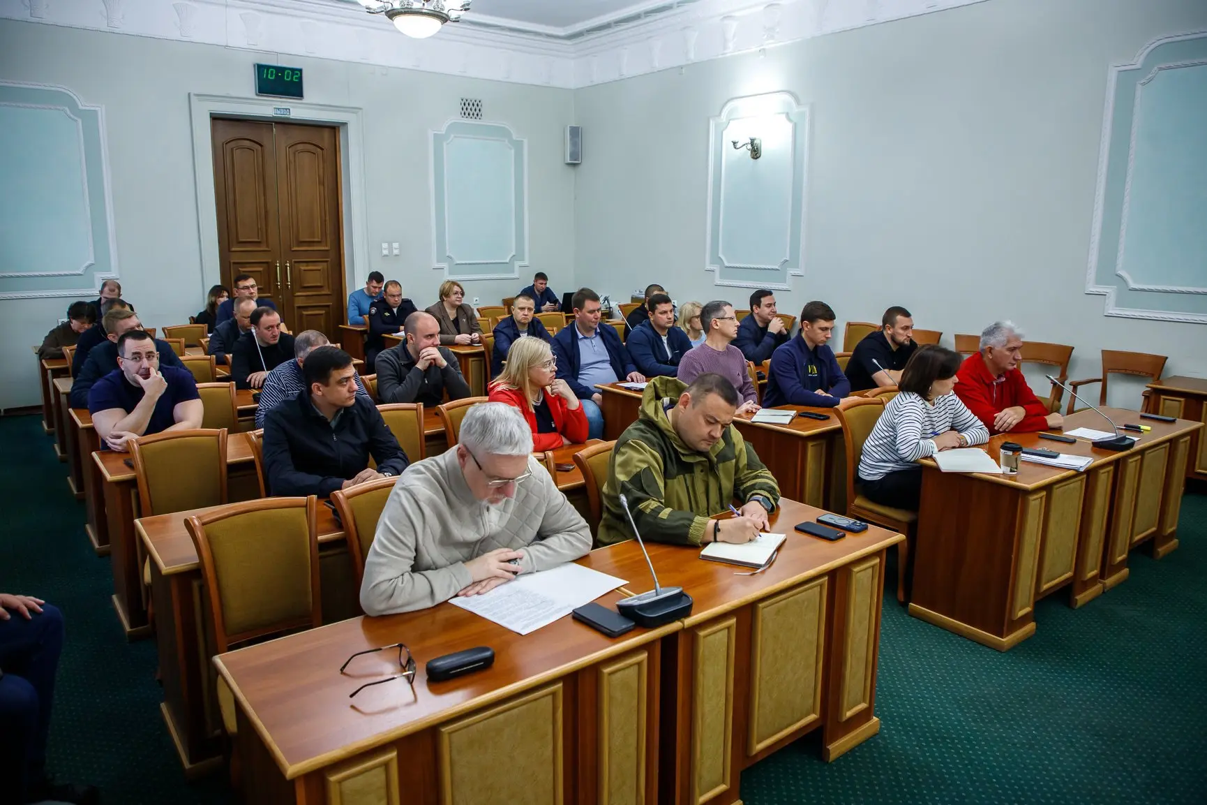 Провел внеочередное заседание КЧС.
