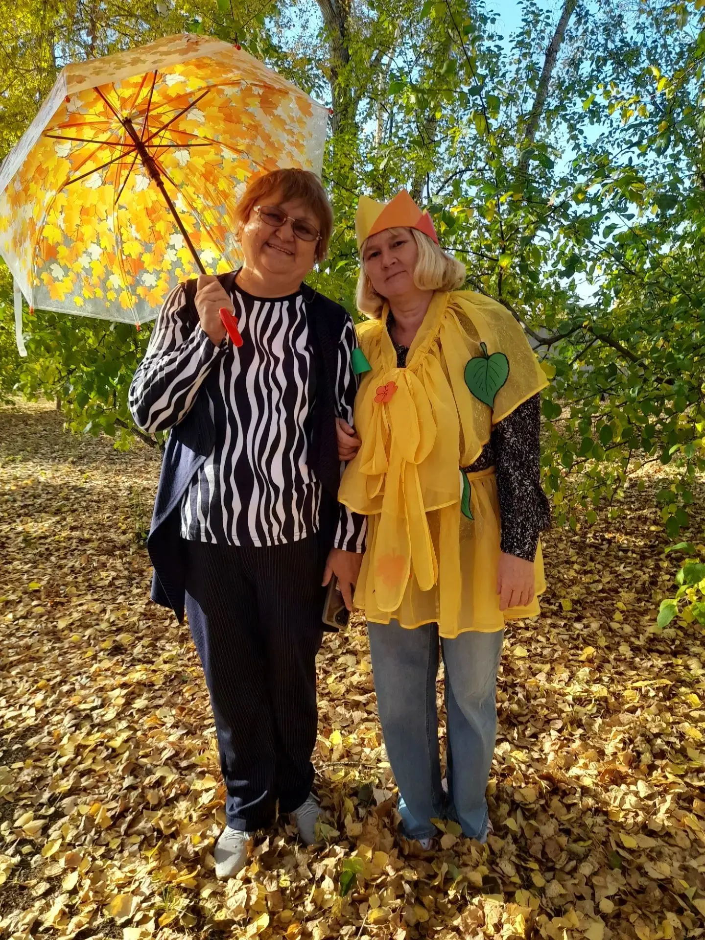 Осенний подиум из полиэтилена и бумаги: в саракташском «Маячке» прошел модный показ!