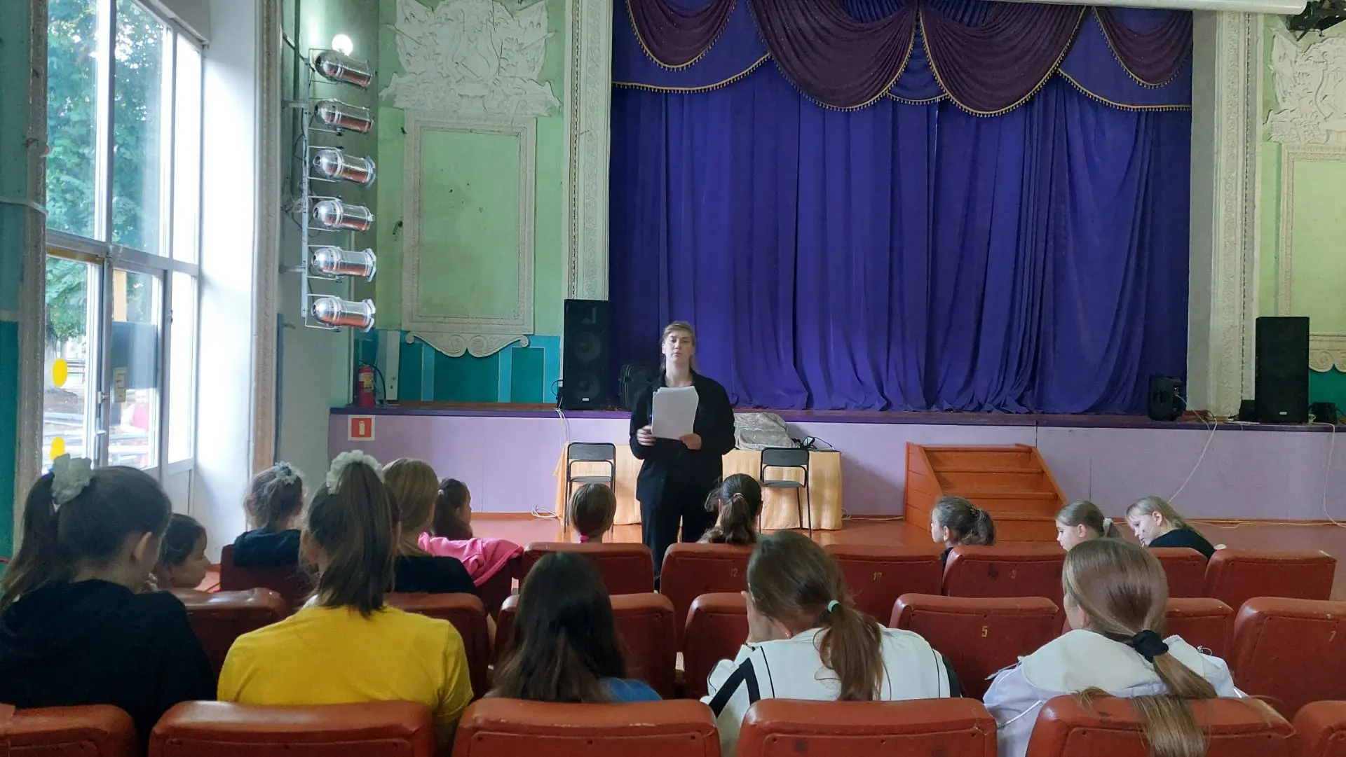 На базе МБУК ДК "СКЦ" Дмитриевского сельского поселения, в зрительном зале для детей и ...