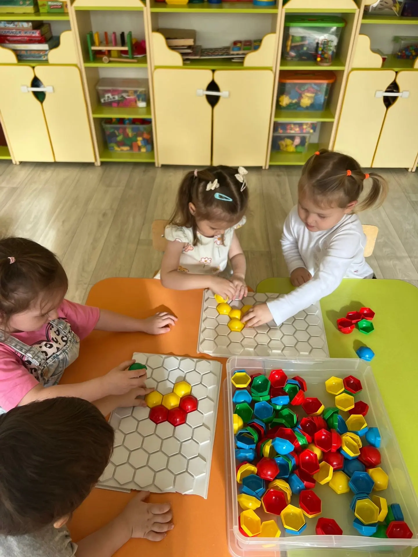 Мозаика - это не просто детская игра, это волшебство в процессе которого из маленьких к...