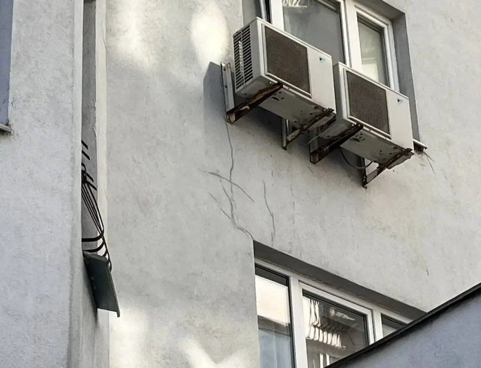 🏢В Митино «дом трещит по швам»