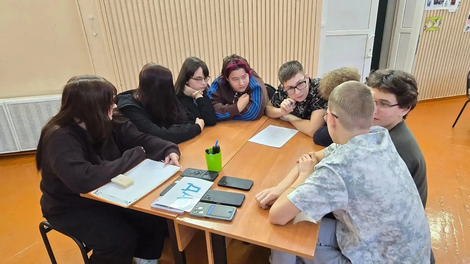 💼 В четверг, 8 октября, в Доме детского творчества «Ровесник» состоялась увлекательная...