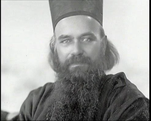 Не бойся, ты не одинок. Одинок тот, кто не знает Бога, даже если имеет в друзьях полмира.